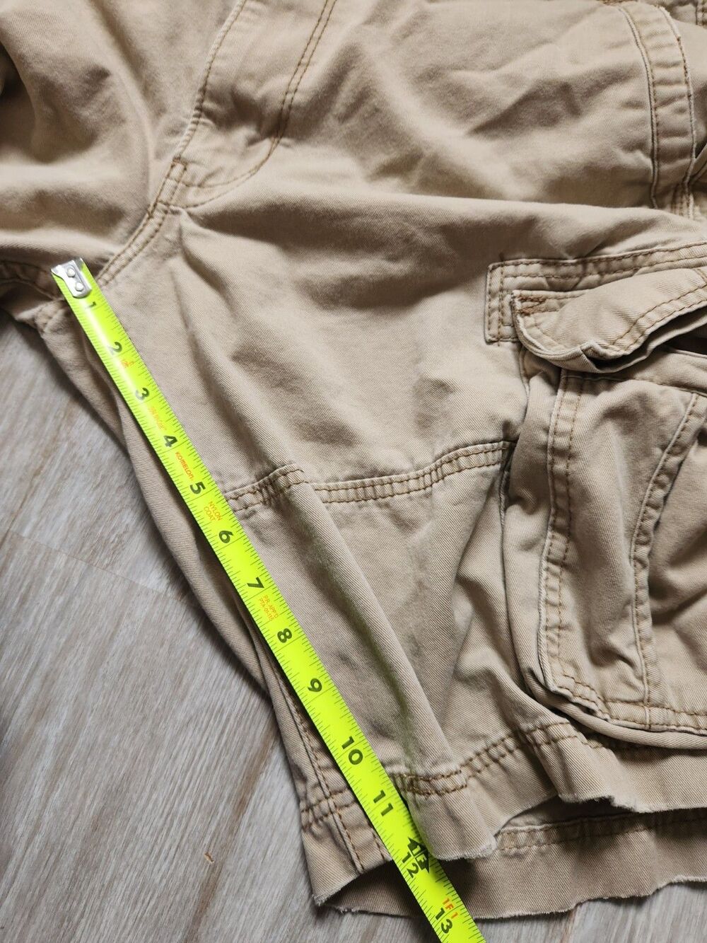 Levi Strauss & Co. Signature Authentics Cargo Shorts Men’s 34 Beige Tan Utility - Picture 7 of 8